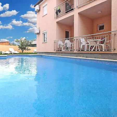 Fuer 5 Personen Ca 76 Qm In Peroj, Istrien Istrische Riviera Peroj