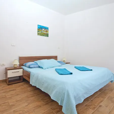Fuer 5 Personen Ca 76 Qm In Peroj, Istrien Istrische Riviera Apartment *
