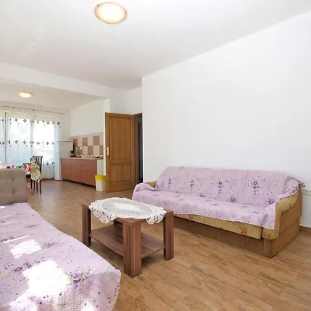 Apartment Fuer 5 Personen Ca 76 Qm In Peroj, Istrien Istrische Riviera Peroj
